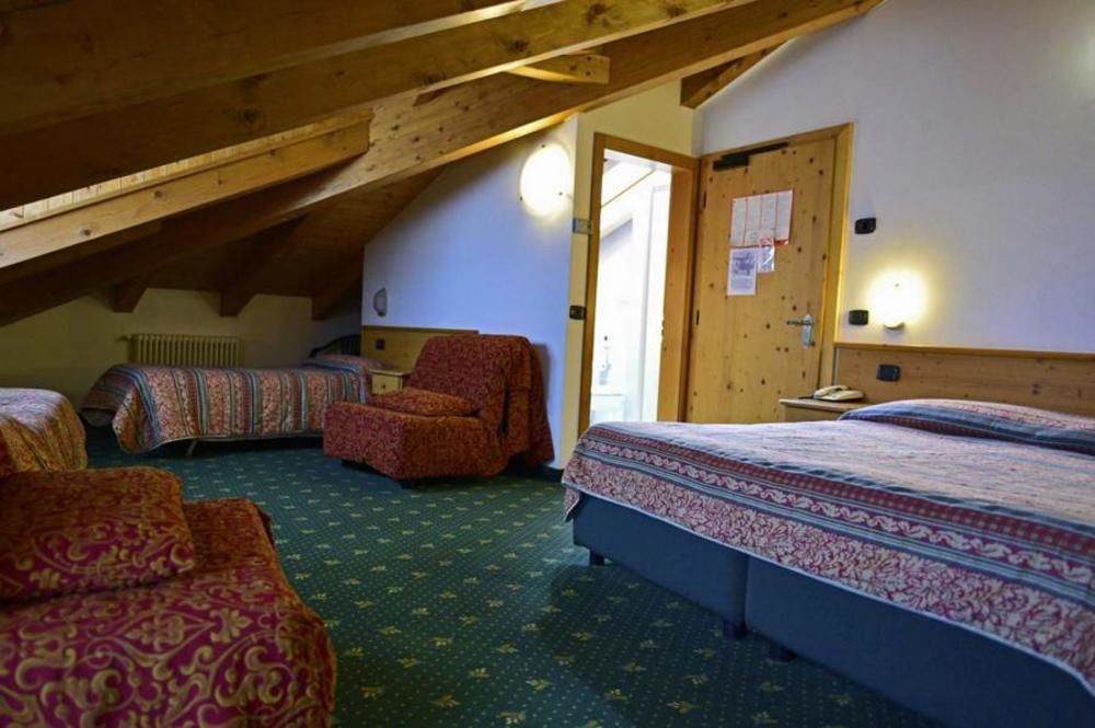 Alp Hotel Dolomiti ديمارو المظهر الخارجي الصورة