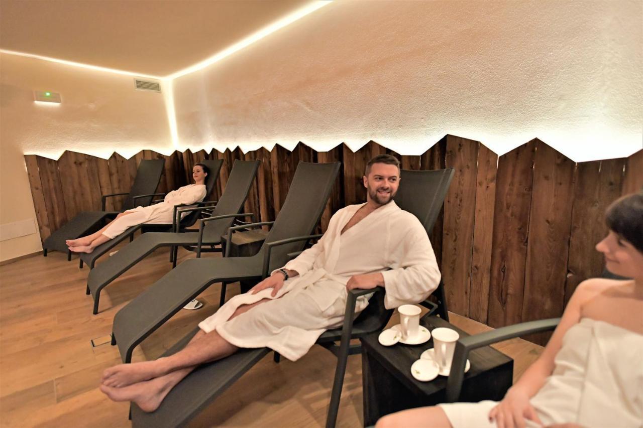 Alp Hotel Dolomiti ديمارو المظهر الخارجي الصورة